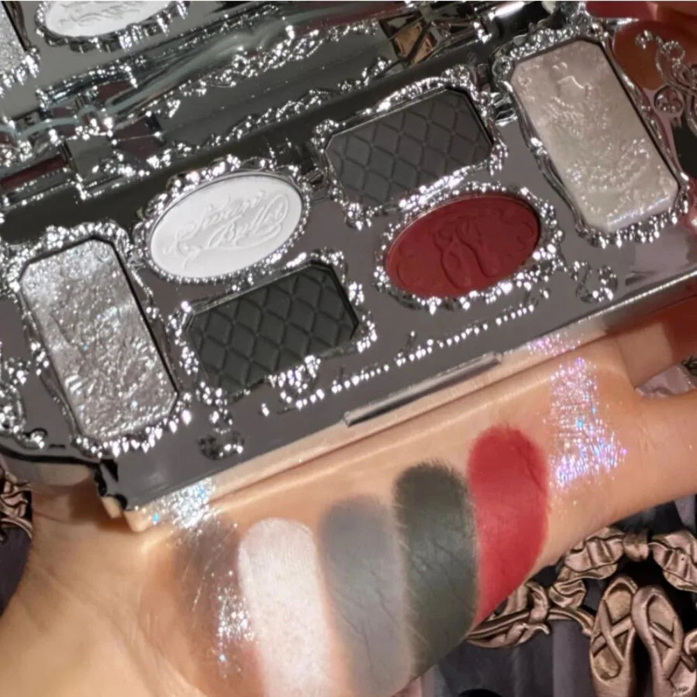 Paleta de Sombras Flower Knows Swan Ballet: Um Espetáculo de Cores para Seus Olhos