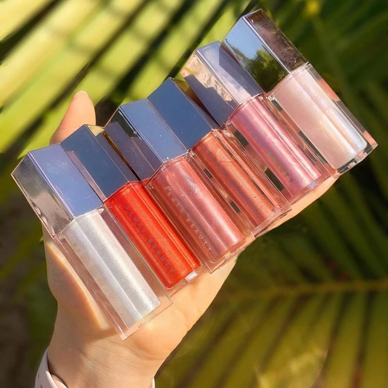 Gloss Bomb Universal Lip Luminizer: Brilho Explosivo e Lábios Irresistíveis