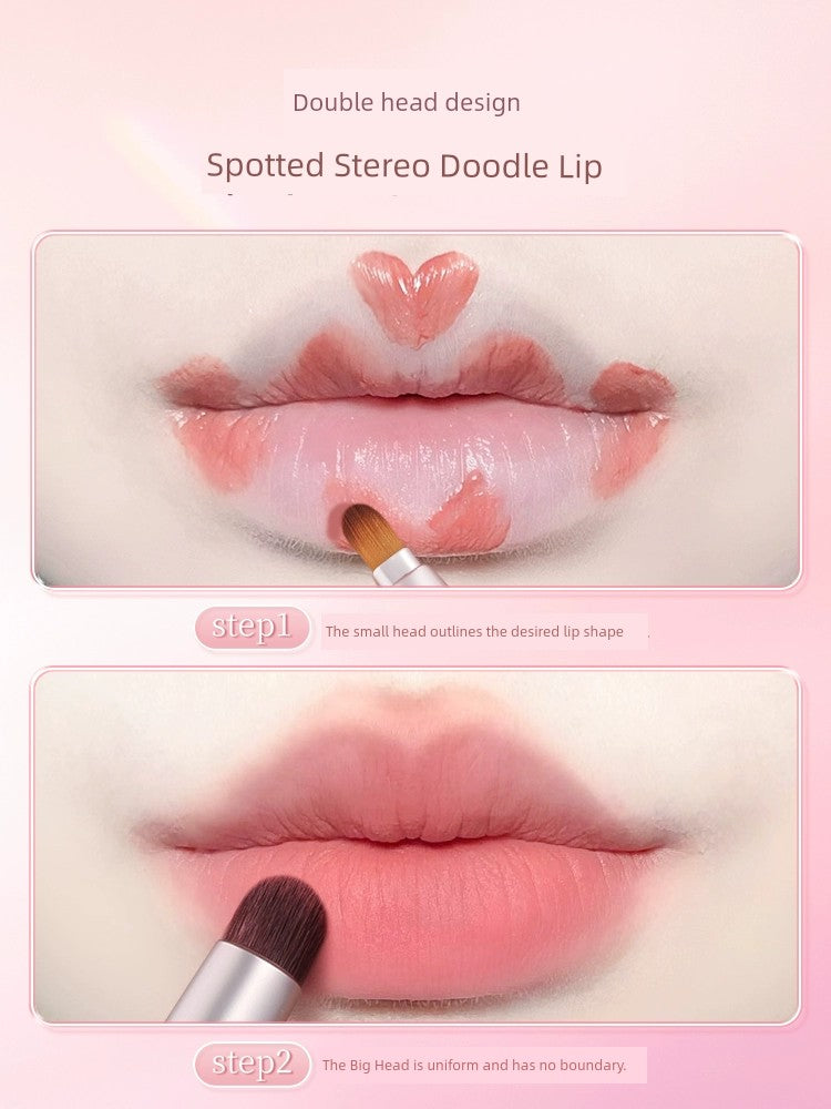 Goody Pink: Pincel Labial Retrátil de Precisão para um Look Impecável