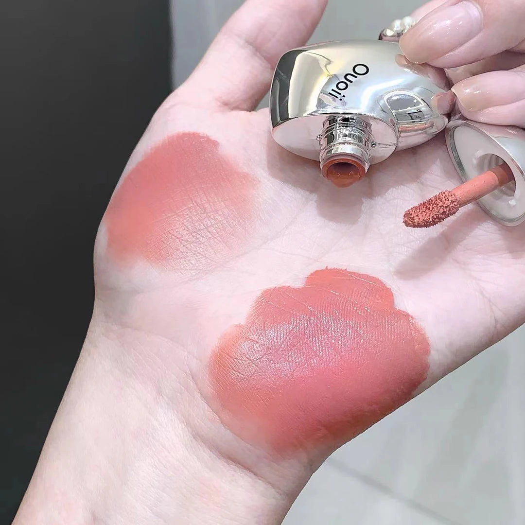 Beautiful Heart Shape Matte Liquid Blush Highly Pigmented Lightweight Long Wear Smooth Cute Silver Blush for Cheeks