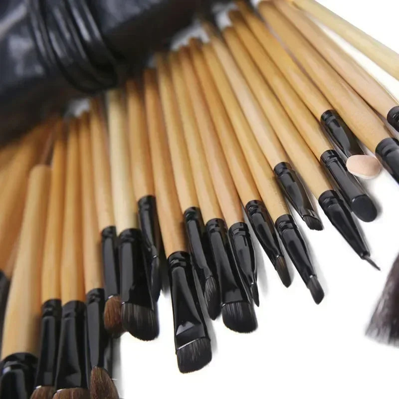 24-Piece Professional Makeup Brush Set with Carrying Case - Vegan & Cruelty-Free