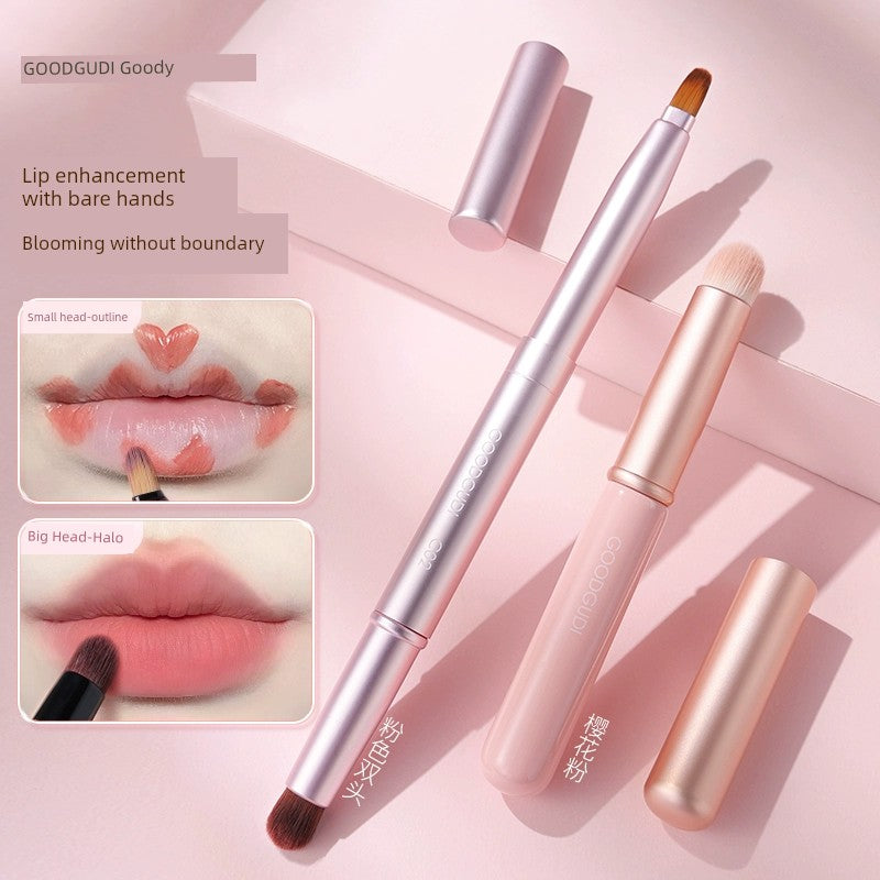 Goody Pink: Pincel Labial Retrátil de Precisão para um Look Impecável