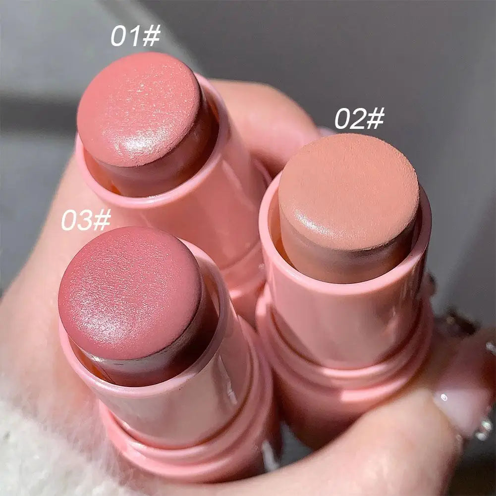 Blush 3 em 1: Beleza Multifuncional para Rosto e Lábios